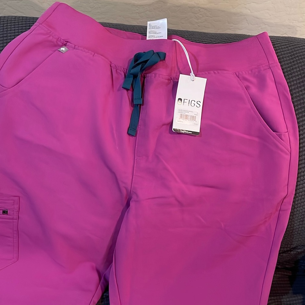 W_HIGH WAISTED ZAMORA
PETITE W YOGA WB
W22SW2012P LARGE